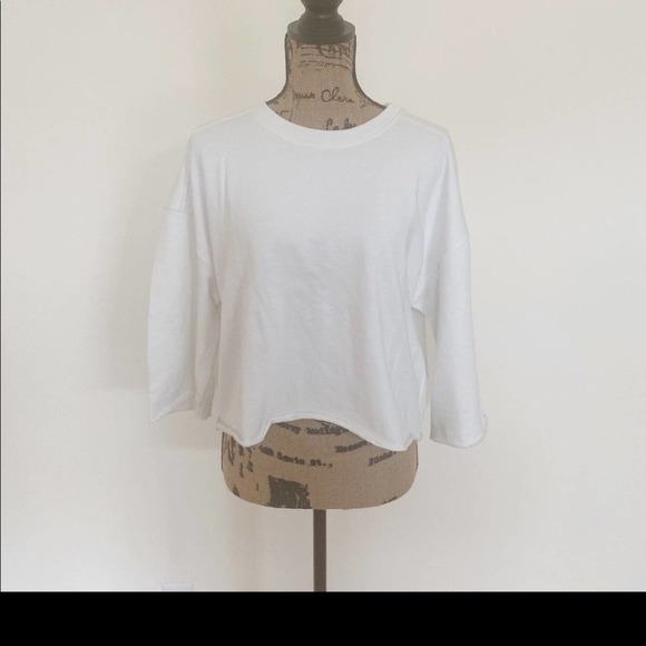 Forever 21 Tops - NWT Forever 21 Long Sleeve Cotton Cropped Sweatshirt